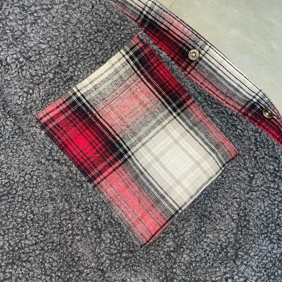 Carhartt Hubbard Sherpa Lined Flannel Jacket - Picture 6 of 7